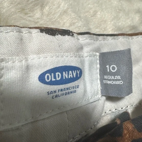 Old Navy High Waist Brown and Black Shorts - Picture 3 of 3